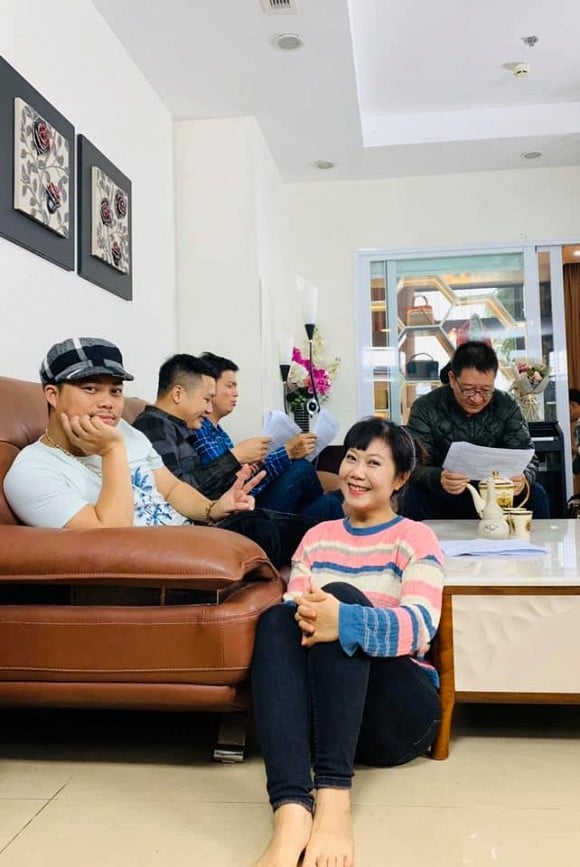cuoc-song-cua-huong-tuoi-2-ngoisao.vn-w642-h960