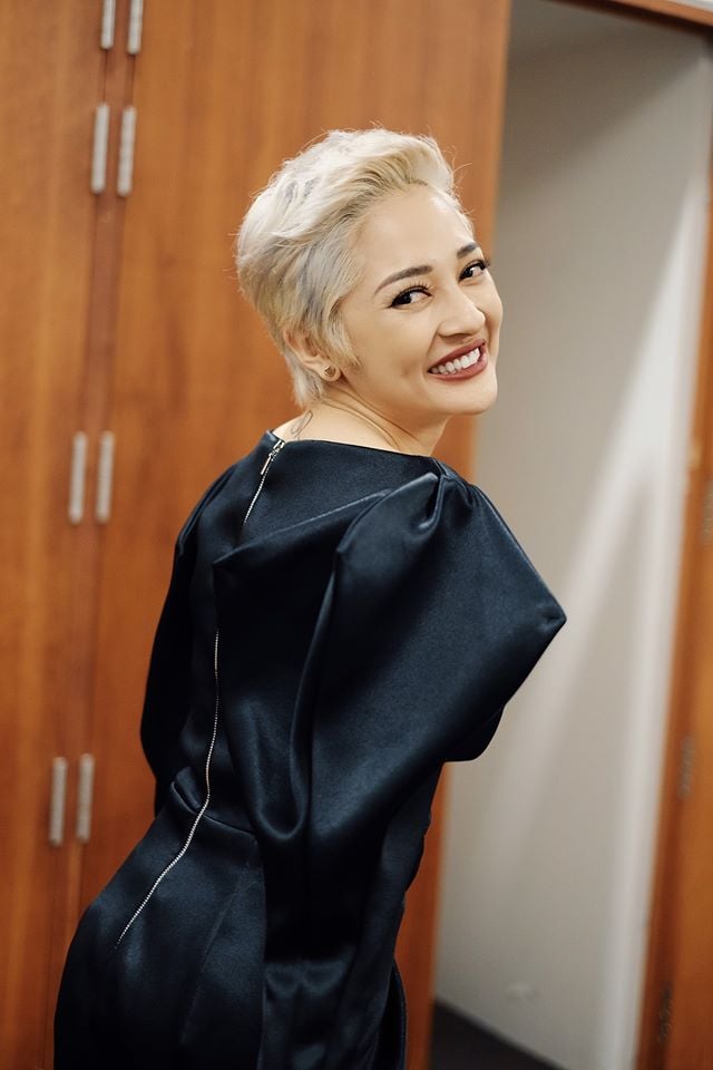 Bảo Anh quan niệm thà muộn còn hơn yêu sai người.