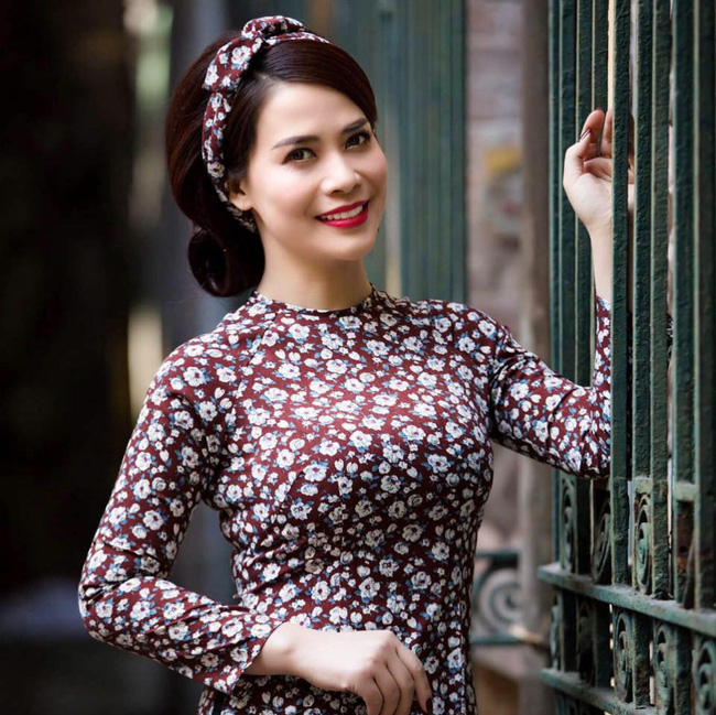 a-hau-doanh-nhan-y-lan-khi-quen-chi-trung-toi-khong-biet-anh-da-ly-hon-nghe-si-ngoc-huyen-2-1578619717704785895620