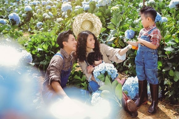 Gia đình hạnh phúc của Hải Băng - Thành Đạt.    