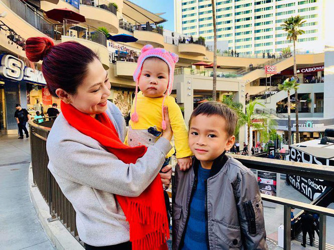 Bé Minh Trí được Thanh Thảo nhận nuôi và chăm sóc.