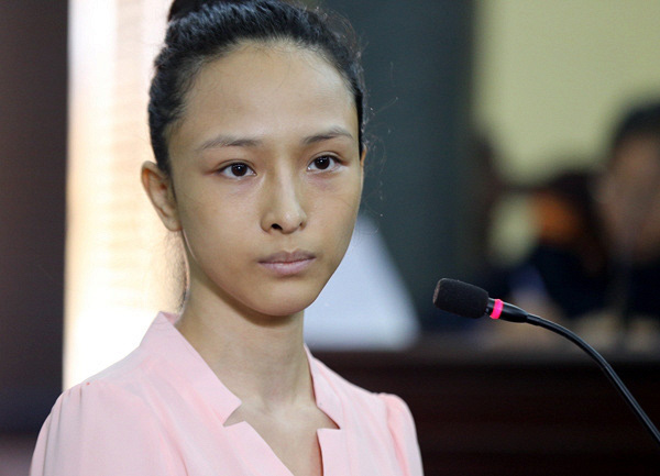 loat-scandal-chan-dong-vbiz-thap-ky-qua-ngo-kien-huy-co-con-voi-em-gai-thanh-thao-hoa-hau-hau-toa-vi-vu-an-tinh-tien-voi-dai-gia-7dcf76