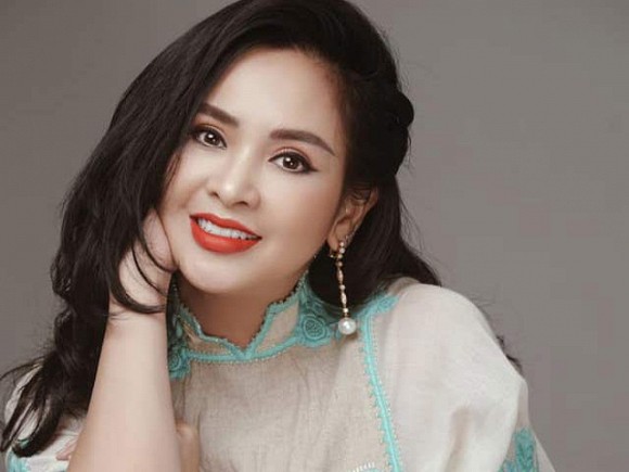Mới đây nhất xuất hiện trong một buổi ghi hình, ngoài chia sẻ về những người thân thiết, Thanh Lam còn gây bất ngờ khi lần đầu tiết lộ về bạn trai kém tuổi. Được biết hiện tại, nữ Diva đang có một tình yêu hạnh phúc bên bạn trai kém tuổi và được Thanh Lam giấu rất kỹ. Thanh Lam cho biết thêm người đàn ông này đã mang đến cho chị một Shbet16 chơi game trực tuyến bình yên theo đúng nghĩa đen lẫn nghĩa bóng. Anh luôn khiến chị cảm thấy đủ thăng hoa để làm tròn bổn phận của một người phụ nữ bằng những việc làm thầm lặng phía sau.