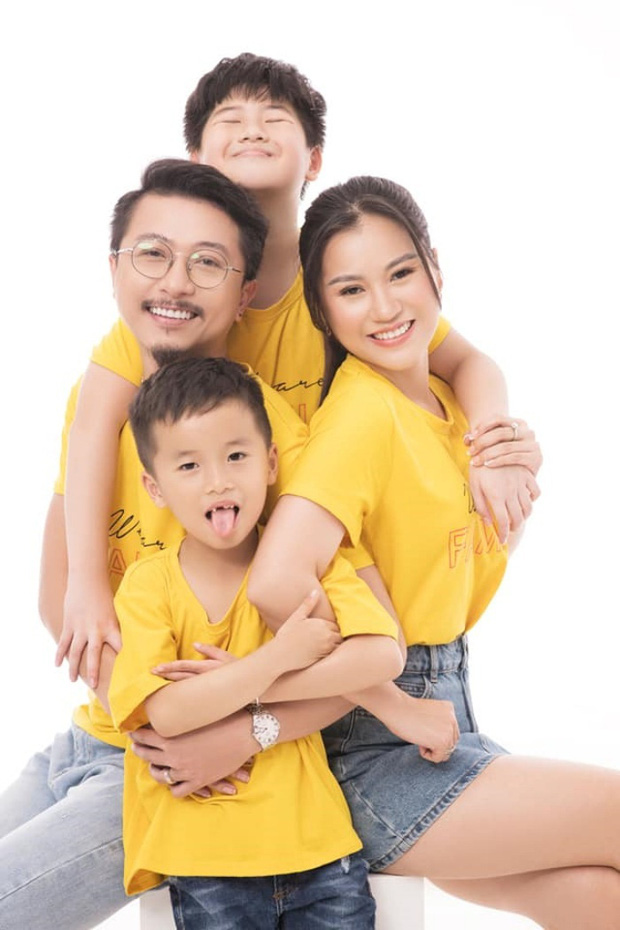 Ở bên nhau từ khi cả hai vẫn chưa có gì trong tay, đến nay Lâm Vỹ Dạ và Hứa Minh Đạt đã dần trở thành cặp đôi nổi tiếng trong Vbiz.    