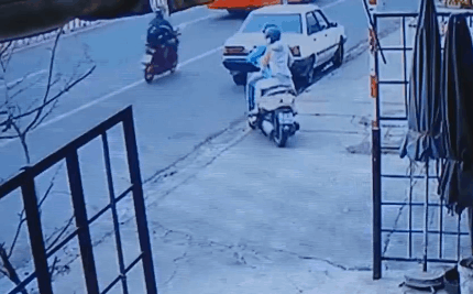 Khoảnh khắc khiến nhiều người thót tim.