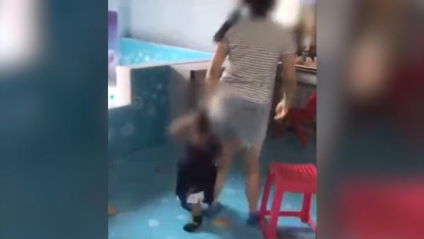 Hình ảnh cắt từ clip.