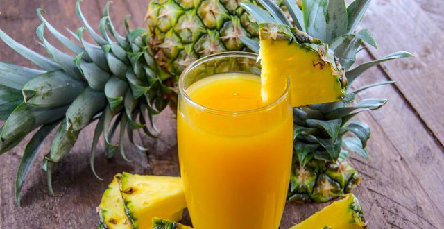 Ép dứa tốt cho xương khớp