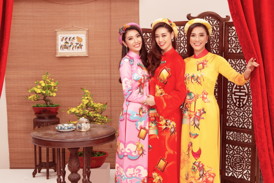 hoa-hau-a-hau-hoan-vu-viet-nam-chuc-tet-qua-bo-anh-chao-nam-moi-d7659e