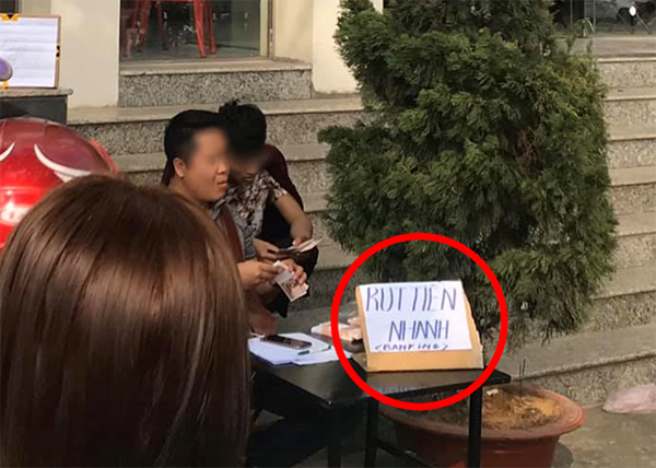 Người đàn ông mở dịch vụ 