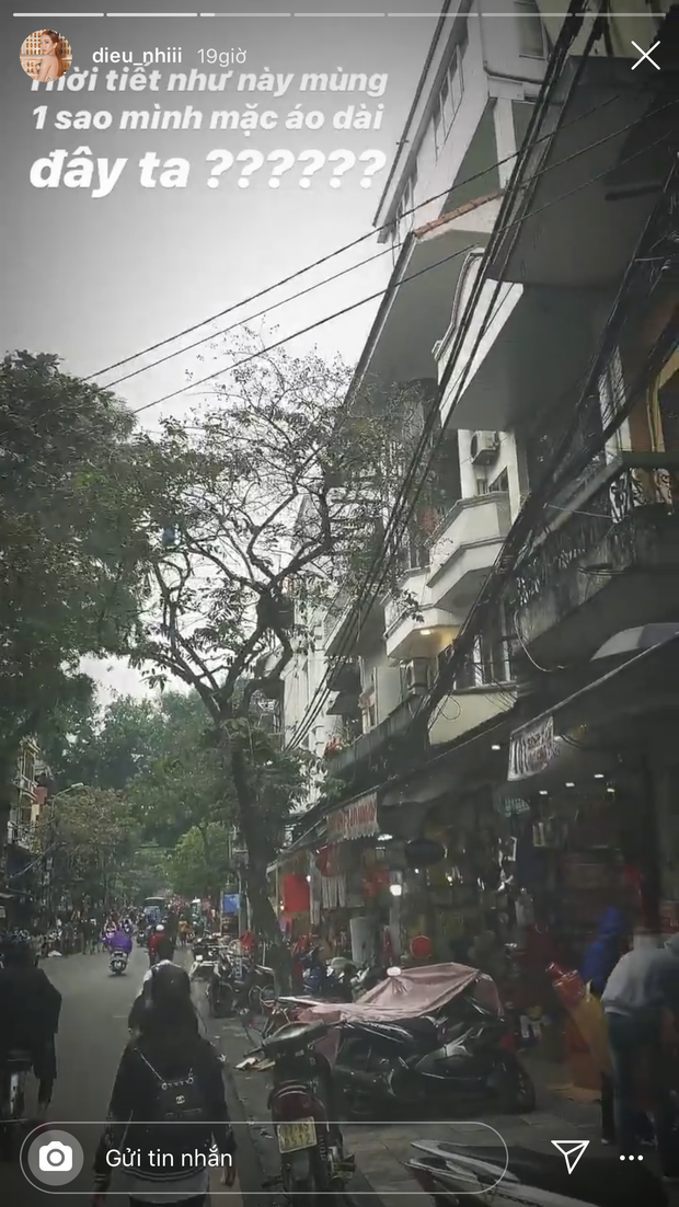 Thậm chí, Diệu Nhi còn tỏ ra lo lắng về thời tiết lạnh ở Hà Nội có thể sẽ không mặc được áo dài ngày mùng 1.    