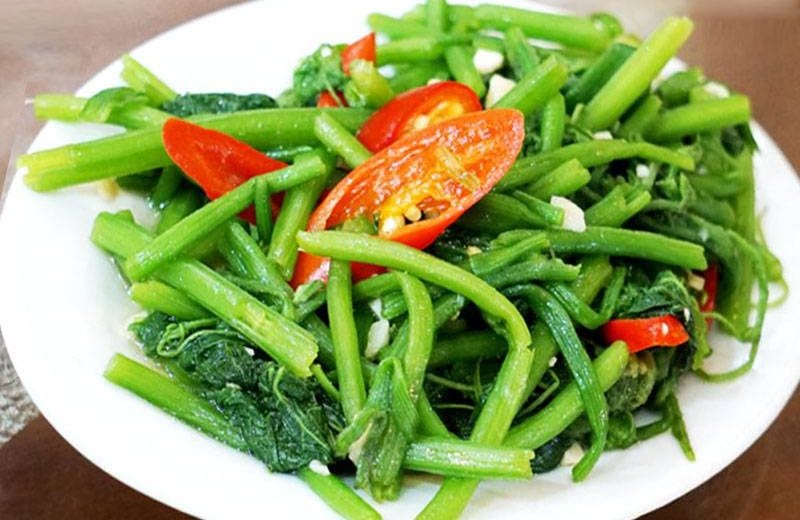 Rau bí xào tỏi thơm ngon
