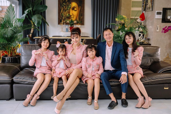 sao-viet-di-le-nha-tho-tham-nguoi-than-ngay-mung-mot-tet-6a5d41