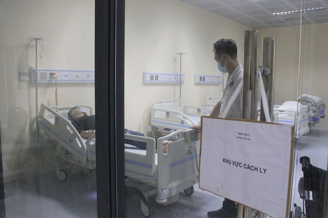 Bệnh nhân nghi nhiễm virus corona được cách ly tại Bệnh viện E.