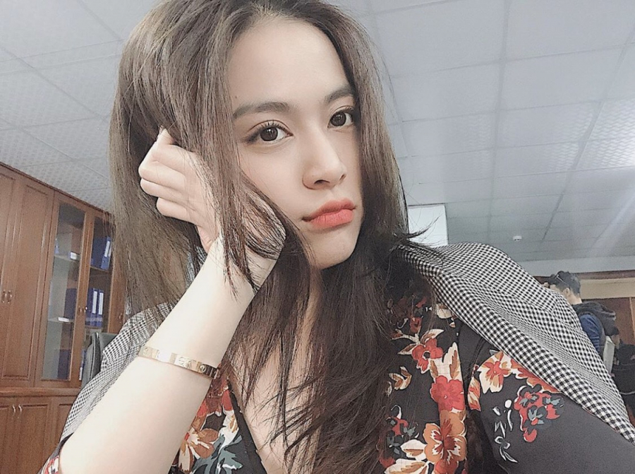 hoangthuylinh2