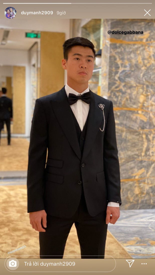 Bộ suit chú rể Duy Mạnh sẽ mặc trong lễ cưới.