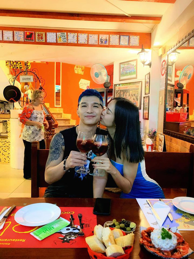 Cuối năm 2019, Cường Seven và Vũ Ngọc Anh chính thức xác nhận hẹn hò mặc dù tin đồn đã râm ran suốt 2 năm trước đó. Không những vậy, cặp đôi còn bị cho là đã tổ chức Quatrian shbet hiện đang mở bí mật vì lý do 