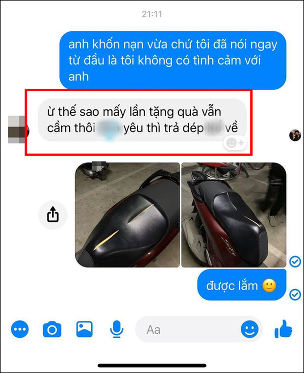 Đoạn tin nhắn của cô gái và anh đồng nghiệp.