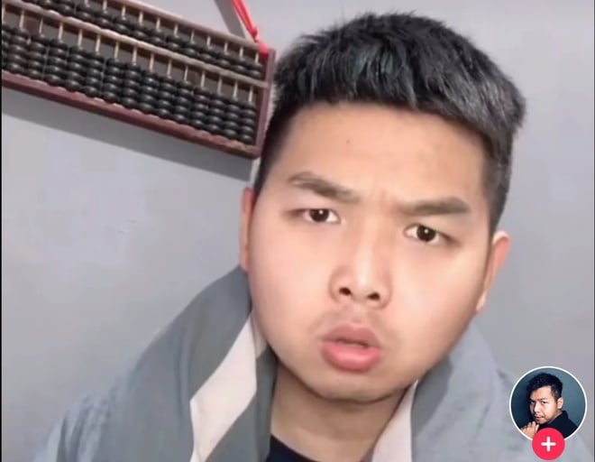Anh chàng livestream cảnh mình nằm ngủ đang gây sốt trên MXH.