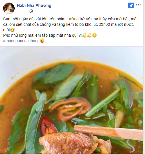 Mới đây, trên trang cá nhân, Nhã Phương khoe hành động cực tình cảm của ông xã. Theo đó, đặt chân về nhà sau một ngày vật lộn ở phim trường, Nhã Phương nhận được cái ôm chặt từ chồng kèm theo tô bò kho. Việc làm của danh hài xứ Quảng khiến nữ diễn viên xúc động. Nhã Phương viết: 