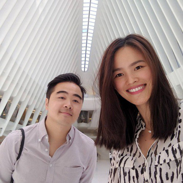 Tuyết Lan và chồng có 4 năm gắn bó từ lúc quen biết đến khi kết hôn.