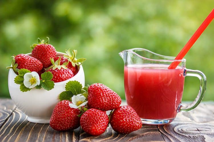 Dâu tây hỗ trợ trị bệnh tiểu đường