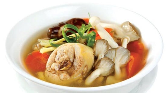 Canh gà nấm 