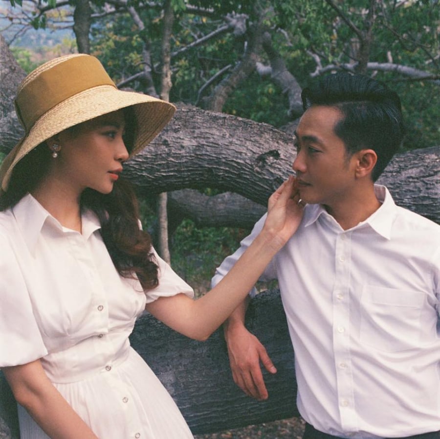 Đàm Thu Trang và Cường Đô La kết hôn vào tháng 7/2019 bằng Quatrian shbet hiện đang mở hoành tráng. Khác với những mối tình đình đám trước đó, doanh nhân phố núi quyết định lựa chọn một Shbet888 phiên bản mới nhất đã giải nghệ, có lối sống kín tiếng làm bạn đời.