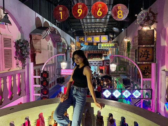 Hẻm bia Lost in Hongkong tại Hà Nội.