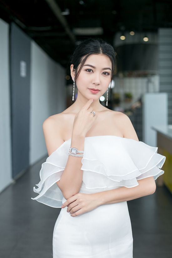 a-hau-thuy-van-lan-dau-tiet-lo-ve-quang-thoi-gian-u-toi-nhat-trong-doi-2