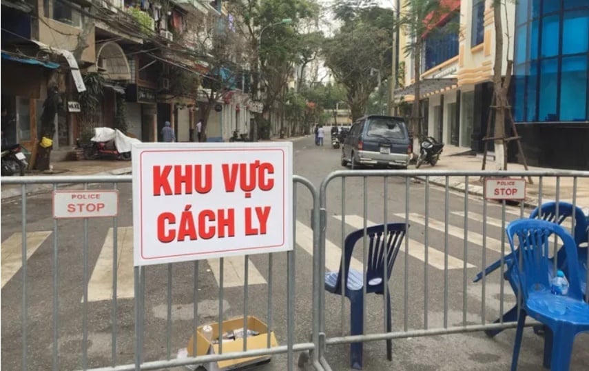 khach-san-metropole-bi-phong-toa-do-co-du-khach-nguoi-anh-mac-covid19-87cabb41