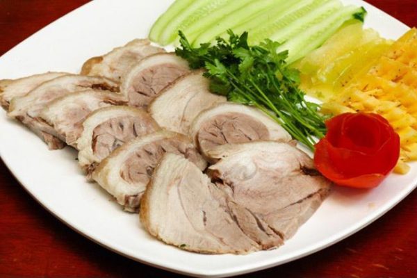 Cách luộc thịt thơm ngon 