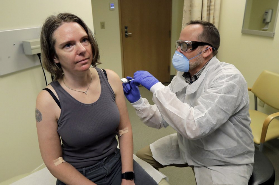 Cô Jennifer Haller là một trong những người đầu tiên thử nghiệm vaccine phòng Covid-19 tại Mỹ.
