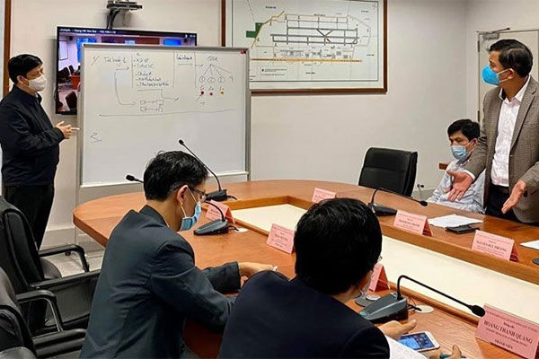 Cuộc họp giữa các lực lượng tại Trung tâm Khẩn nguy Cảng Hàng không quốc tế Nội Bài.