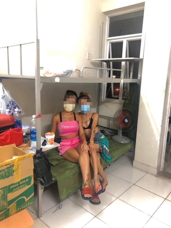 Cô gái chê bai khu cách ly bẩn, không có dịch vụ ship đồ bị mọi người chỉ trích.