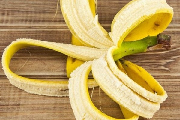 Vỏ chuối có tác dụng trắng răng