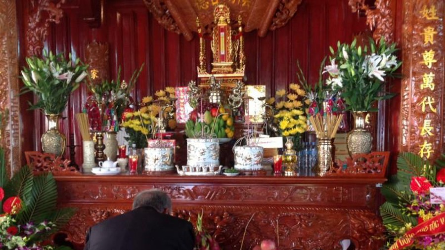 Bàn thờ bị xê dịch cần phải hóa giải