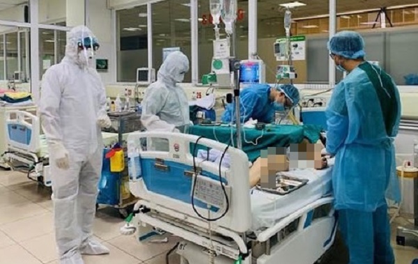 Có 2 bệnh nhân nặng đã có kết quả xét nghiệm âm tính.