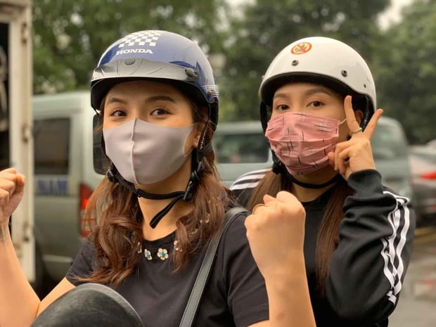 Mới đây, trong một bức ảnh hội ngộ cùng dàn sao 