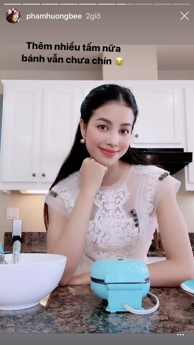 Vốn dĩ biết nướng bánh cần rất nhiều thời gian, “mẹ một con” làm thêm 7749 tấm selfie cho fan xem đỡ chán.