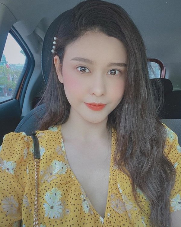 khong-can-den-spa-nhung-nguoi-dep-nay-van-massage-da-mat-tai-nha-voi-toan-nguyen-lieu-thien-nhien-1-1586535377-97-width600height752