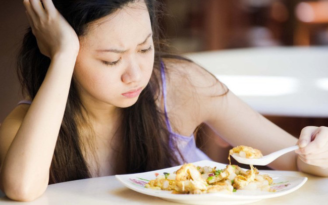 Ăn ít nhưng đã no nhanh cần phải đi kiểm tra