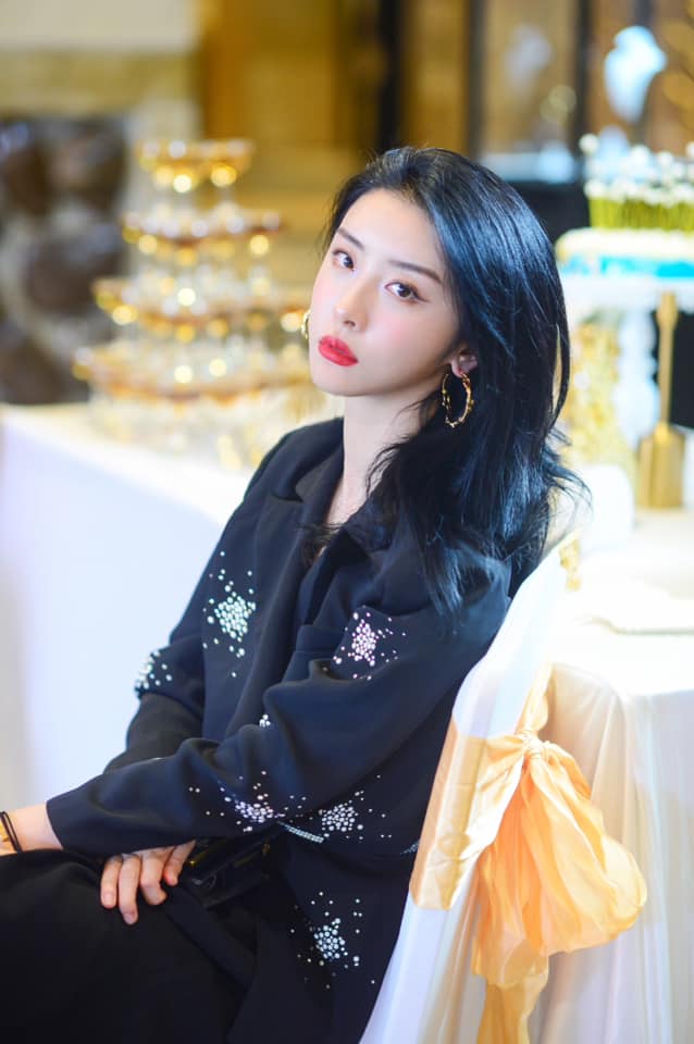 Người ta ít thấy Triệu Tiểu Đường cười...