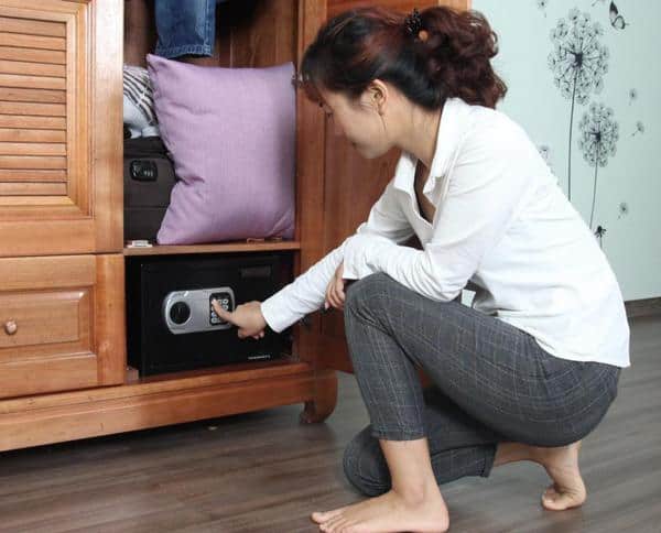 Đặt vật phong thủy vào két sắt hút lộc