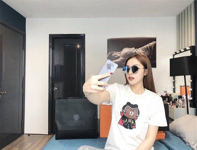 Kỳ Duyên cho biết cô mua căn hộ ở trung tâm TP. HCM để thuận tiện hơn cho công việc.
