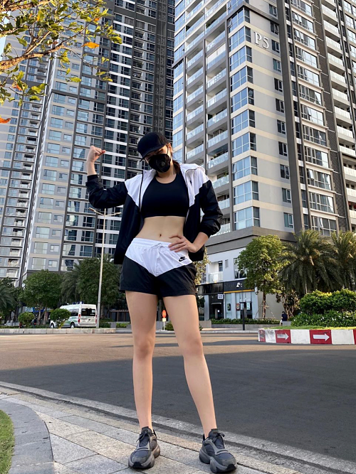 Kỳ Duyên cũng thường xuyên chạy bộ ở khu vực công viên gần nhà.