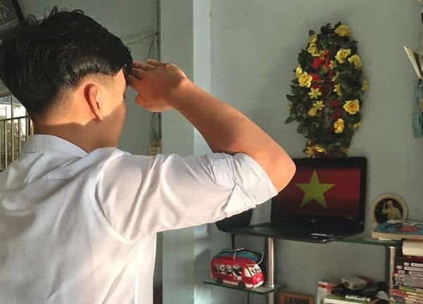 Quãng thời gian phải học online ở nhà để phòng tránh dịch Covid-19 chắc chắn sẽ là một kỷ niệm khó quen đối với tất cả các em học sinh.