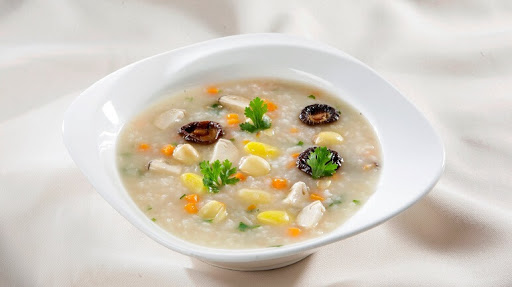 Hạt sen giúp an thần ngủ ngon