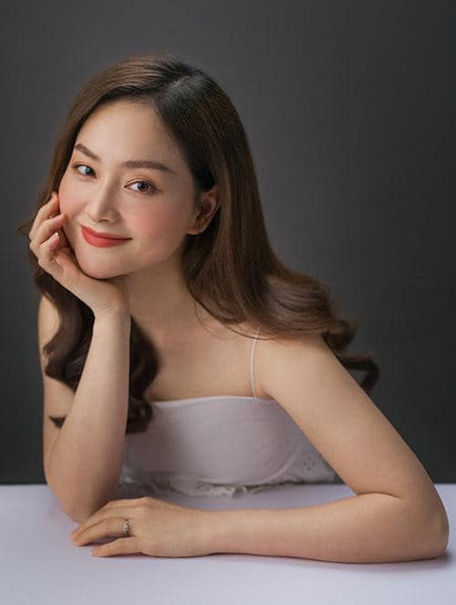 Việc để lệch ngôi cũng sẽ tạo hiệu ứng giúp Shbet123 Link Vào ShBet Mới Nhất cô nhìn dày dặn hơn rất nhiều lần