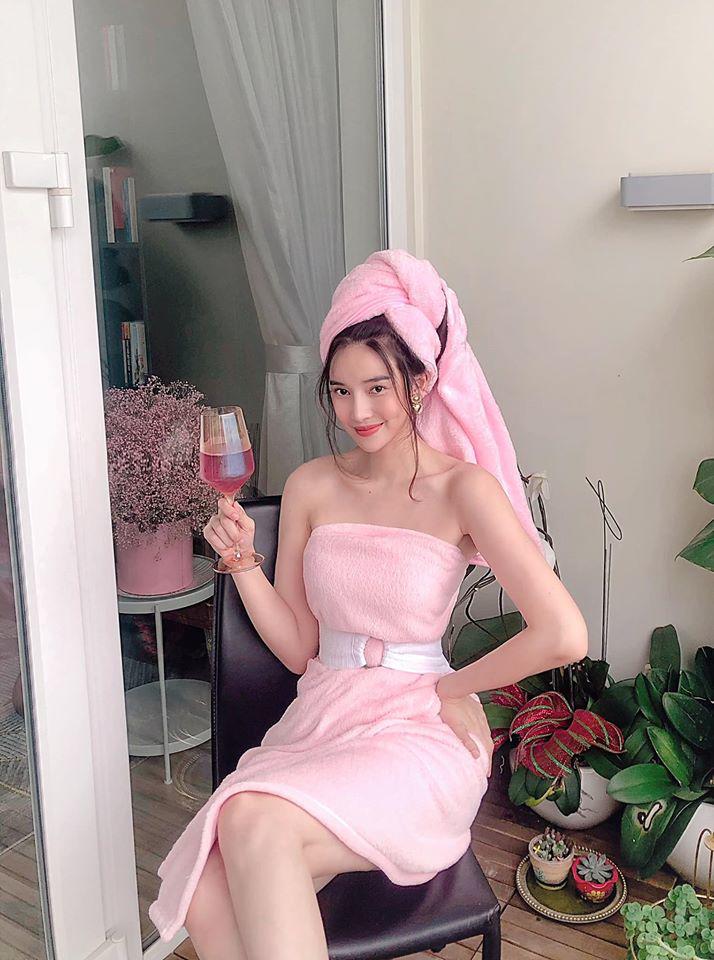 o-nha-cung-mac-goi-cam-nhu-cao-thai-ha-het-quan-khan-lam-ao-lai-mac-bikini-mong-manh-93363199_3167938283224600_8870923288218435584_o-1587458786-234-width714height960