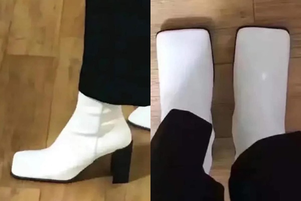 Nhận về đôi giày 